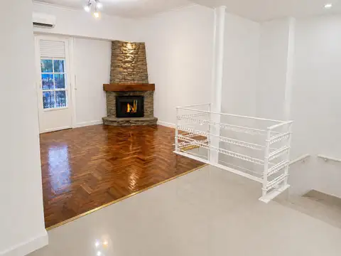 Depto Tipo Casa en Alquiler de 3 ambientes