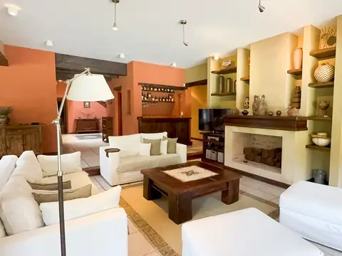 Venta Casa de 4 ambientes en  River Oaks  Ingeniero  Maschwitz Escobar Apta crédito