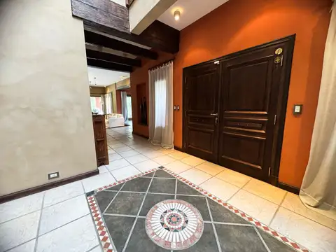 Casa 4 ambientes con 4 baños