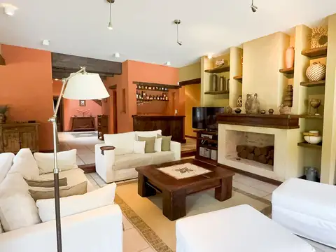 Venta Casa de 4 ambientes en  River Oaks  Ingeniero  Maschwitz Escobar Apta crédito