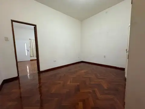 Depto Tipo Casa en Alquiler 56 años