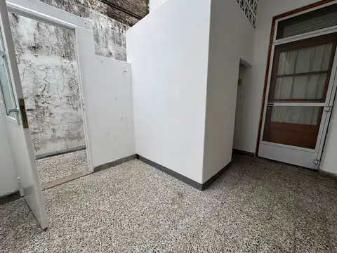 Depto Tipo Casa en Alquiler de 2 ambientes