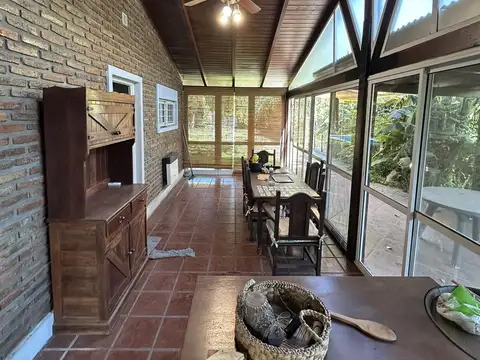 Casa en Venta con 1 cochera