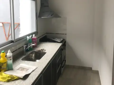 Depto Tipo Casa en Venta de 3 ambientes