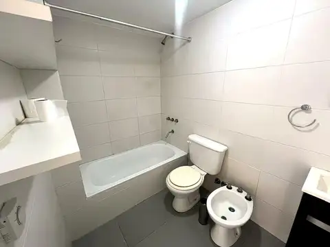 Departamento en Alquiler en Castelar Norte, $ 700.000