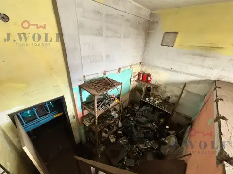 Galpon en Alquiler 43  mts Fondo