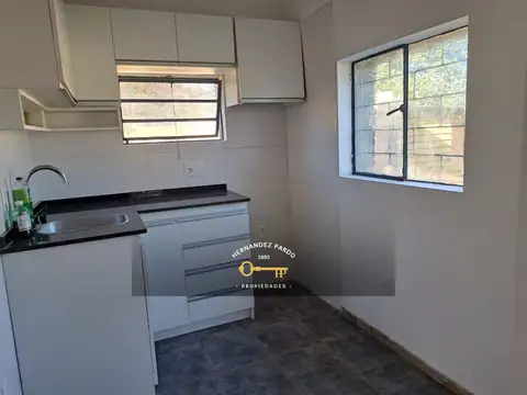 Depto Tipo Casa 3 ambientes con 2 baños