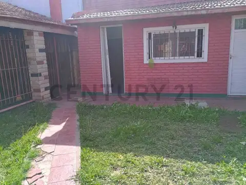 VENTA CASA 3 AMBIENTES A METROS DE AV. COLÓN