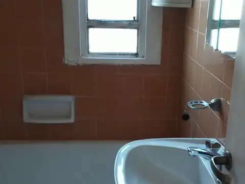Departamento en Alquiler 50 años