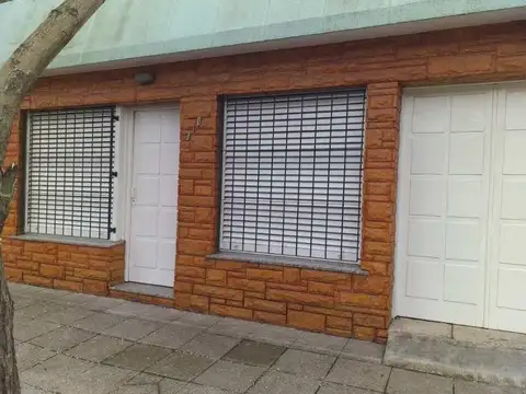 Casa  en Venta ubicado en Quilmes Oeste, Quilmes, G.B.A. Zona Sur - SVN0519_LP584307_1