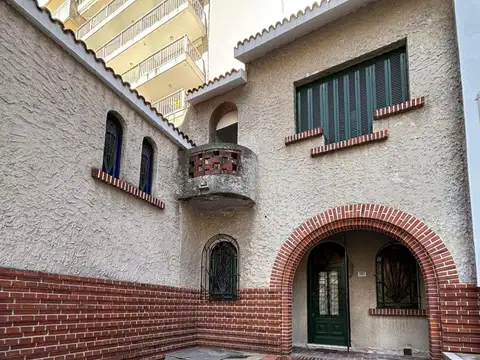 Alquiler casa estilo garaje y patio Punta Carretas