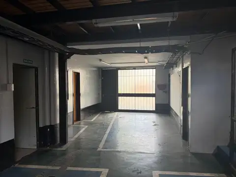 Depósito de 2300 m2 cubiertos en Villa Adelina - ALQUILADO 