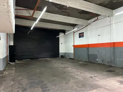 Depósito en Ricardo Rojas
