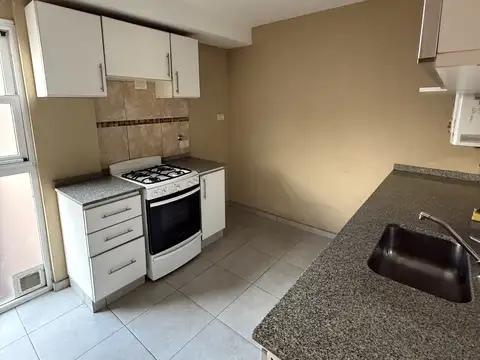 Depto Tipo Casa en Alquiler de 2 dormitorios