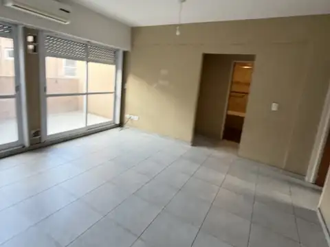 Depto Tipo Casa en Alquiler de 3 ambientes