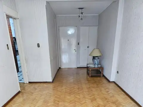 Departamento en Venta en Flores, USD 149.000