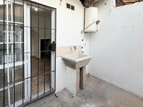 Depto Tipo Casa en Alquiler en Merlo, $ 650.000