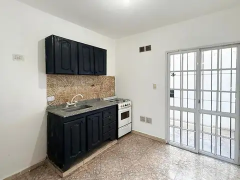 Depto Tipo Casa en Alquiler de 3 ambientes