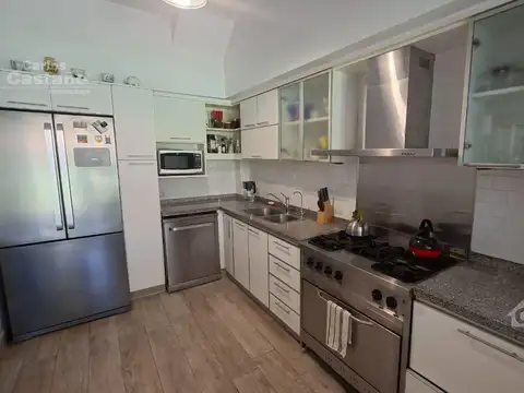 Casa en Venta al Este