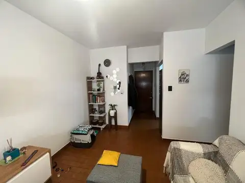 Gral Escalada 100, Piso 5