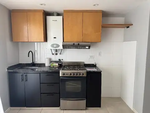 Aristóbulo Del Valle 300