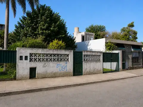 OPORTUNIDAD VENTA CASA C AMPLIO JARDIN LOTE 10 X 30 ESCUCHA OFERTAS