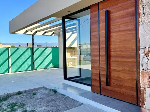 Casa en Venta en Mayor Drummond, USD 170.000