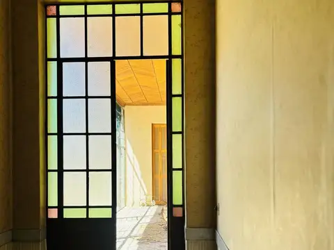 Icónica casa en venta en Calle Emilio Civit 