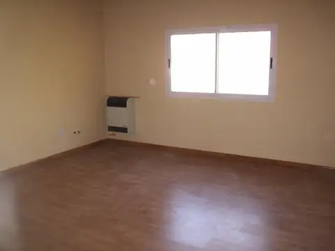 Triplex En Venta Bella Vista Apto Credito