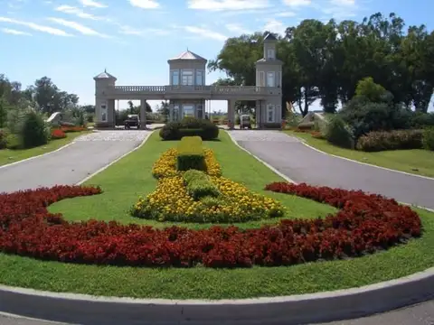 LOTE EN SAN ELISEO COUNTRY CLUB, SE ACEPTA VEHICULO EN PARTE DE PAGO