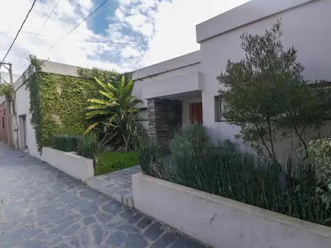 Casa en venta en Berisso a metros de Av. Montevideo