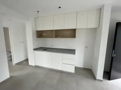 Departamento en Alquiler en Guemes, $ 520.000