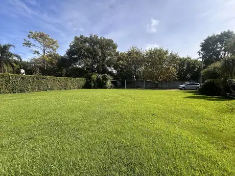 VENTA TERRENO CON CASA A RECICLAR  - TORTUGUITAS