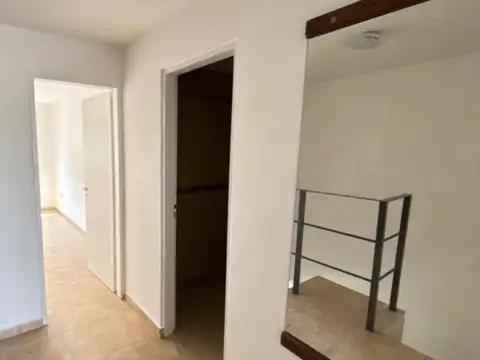 Venta Duplex- Merlo- Moreno