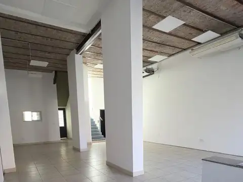 Local en Alquiler en Arroyito, $ 3.800.000