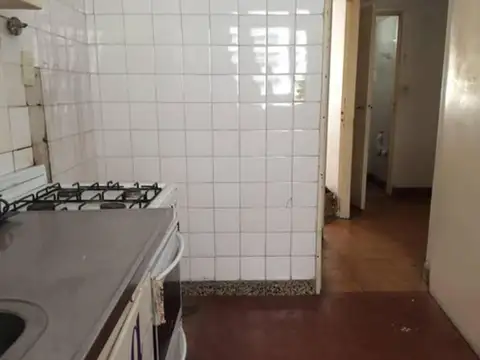 Departamento 4 Ambientes Al Frente En Venta, Cocina Separa