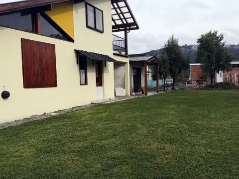 Casa 2 ambientes con 2 baños