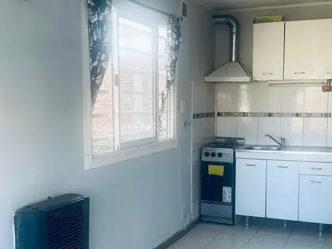 Casa 2 ambientes con 1 baño