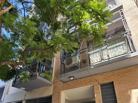 Pico 2300, Piso 9
