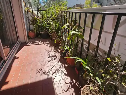 Departamento 5 ambientes con 2 baños