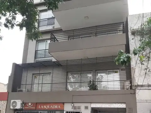 2 AMBIENTES 65 m2 PLANTA BAJA C/FRENTE C/PATIO, DORM EN SUITE Y TOIL APTO PROF, 8 AÑOS ANTIGUEDAD