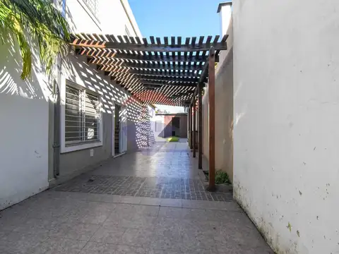 Depto Tipo Casa en Venta de 4 ambientes
