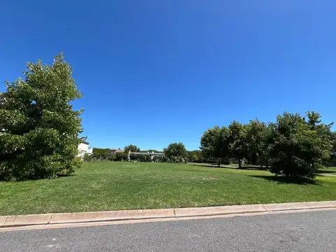 Lote en esquina en La Diligencia - Urdapilleta Propiedades