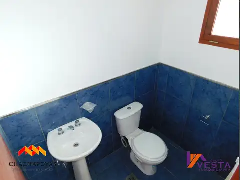 Casa 4 ambientes con 2 baños