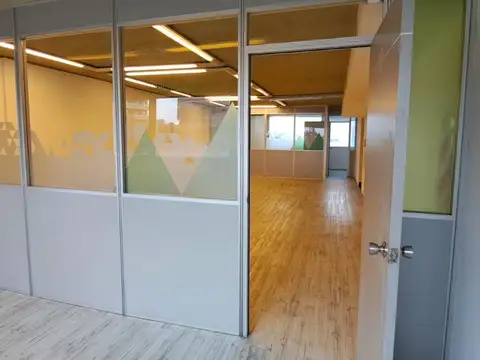 Alquiler,  Nuñez Oficina muy amplia y luminosa
