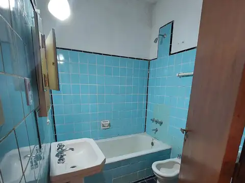 ZUFRIATEGUI 600, Piso 6