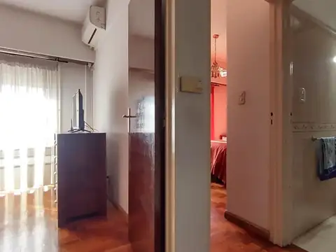 Depto Tipo Casa 4 ambientes con 2 baños