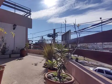 Depto Tipo Casa en Venta de 3 dormitorios