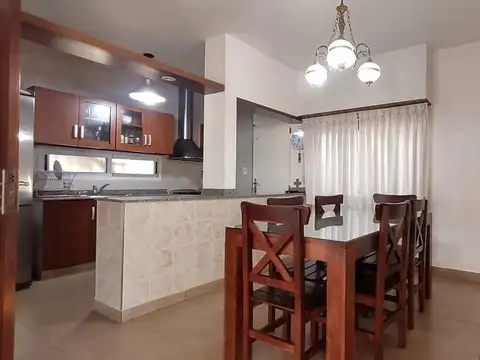 Depto Tipo Casa en Venta de 4 ambientes