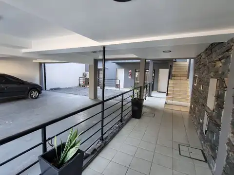 Anatole France 2600, Piso 2